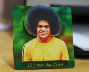 Help Ever Hurt Never - 3D Photo stand